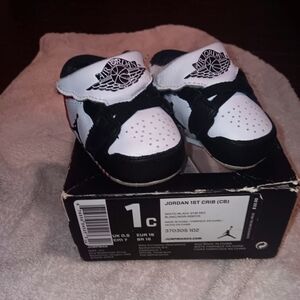 Crib 1s Js 1 white, red black